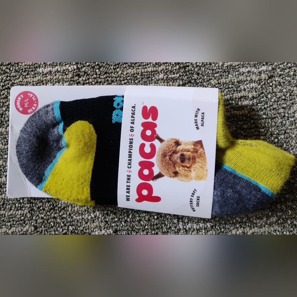 Pacas Women's Performance Socks, size M/L